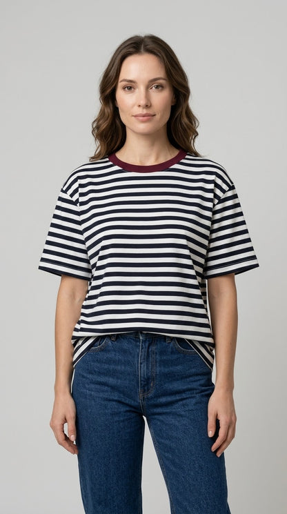 T-shirt over Kikisix a righe bianco/moro