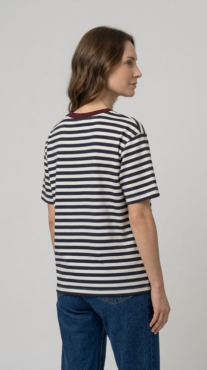 T-shirt over Kikisix a righe bianco/moro