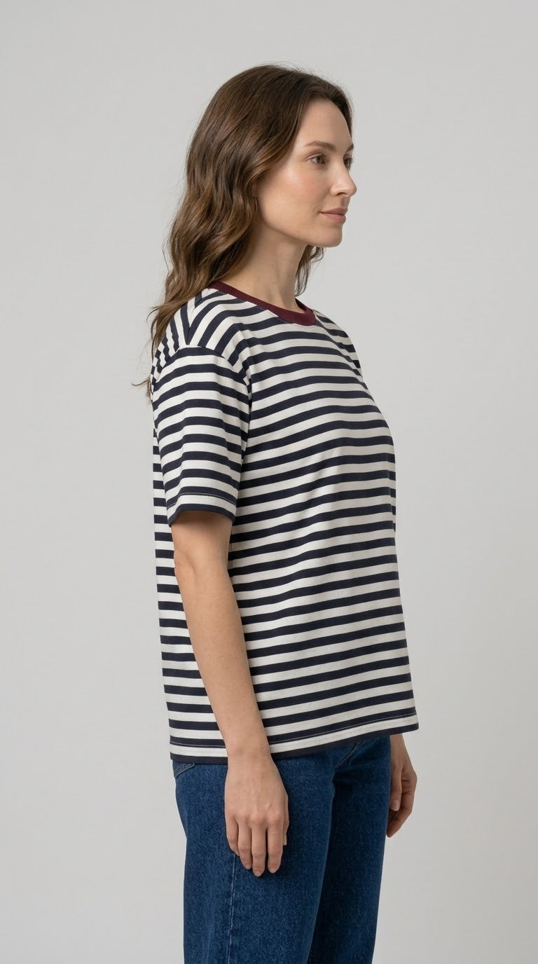 T-shirt over Kikisix a righe bianco/moro