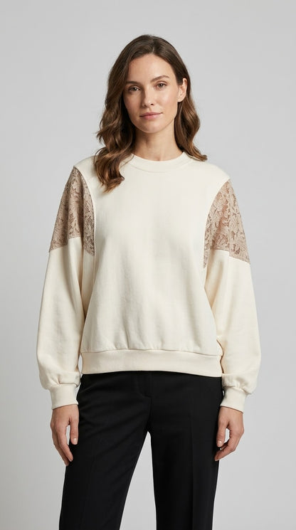 Felpa over Kikisix con pizzo su spalla 2 var. colore