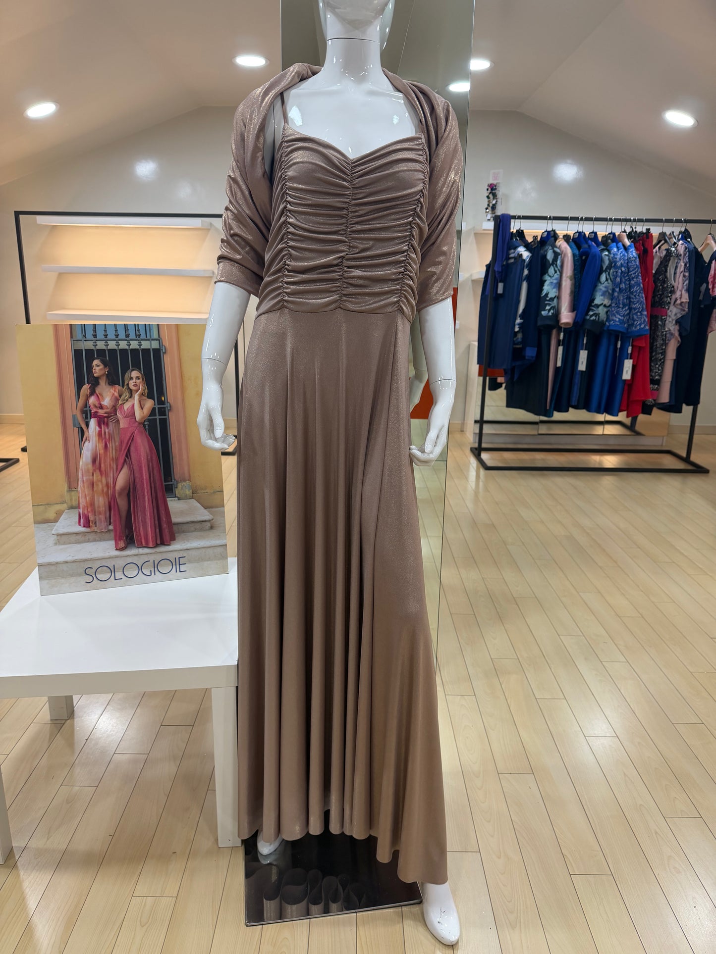 Abito Elegante Dorato Operà - Malerba Showroom