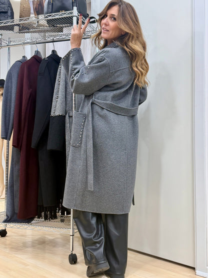 Cappotto grigio Vicolo con borchie