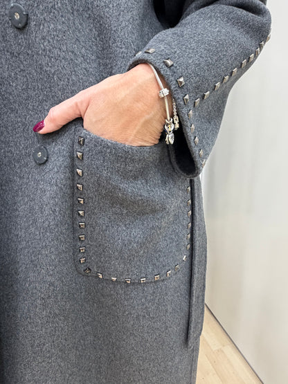Cappotto grigio Vicolo con borchie